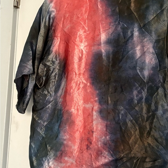 Colorful Ink Stained Satin V-neck Top M Short Sleeves Cropped Festival Hippie - Picture 4 of 7
